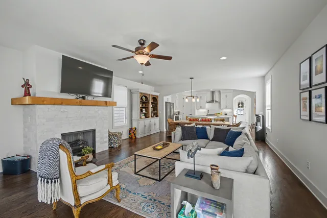 $869,000 | 419 St Francis Avenue, Nashville, TN 37205