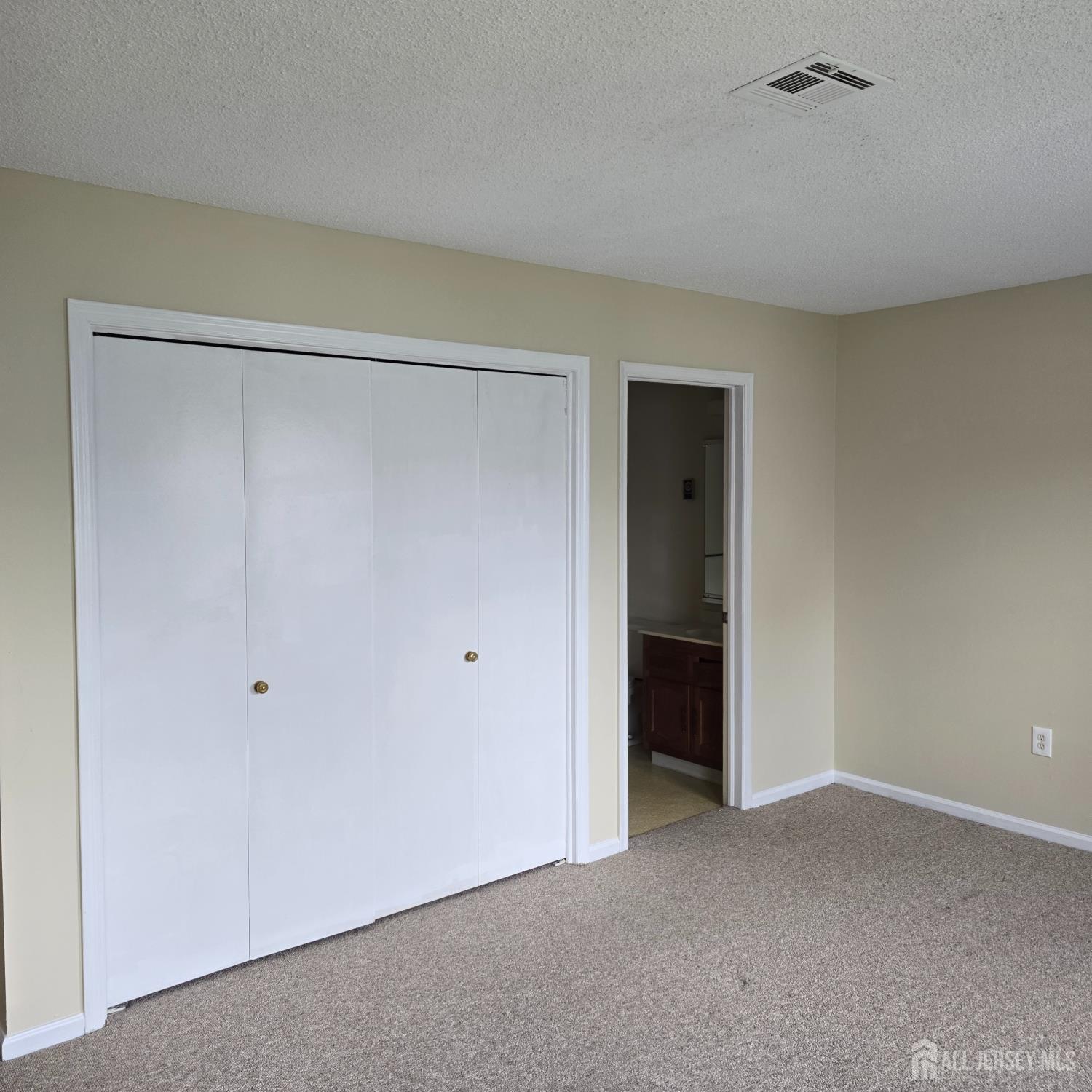 456 N Roxbury Lane Monroe Township, NJ 08831 - Photo 12 of 13