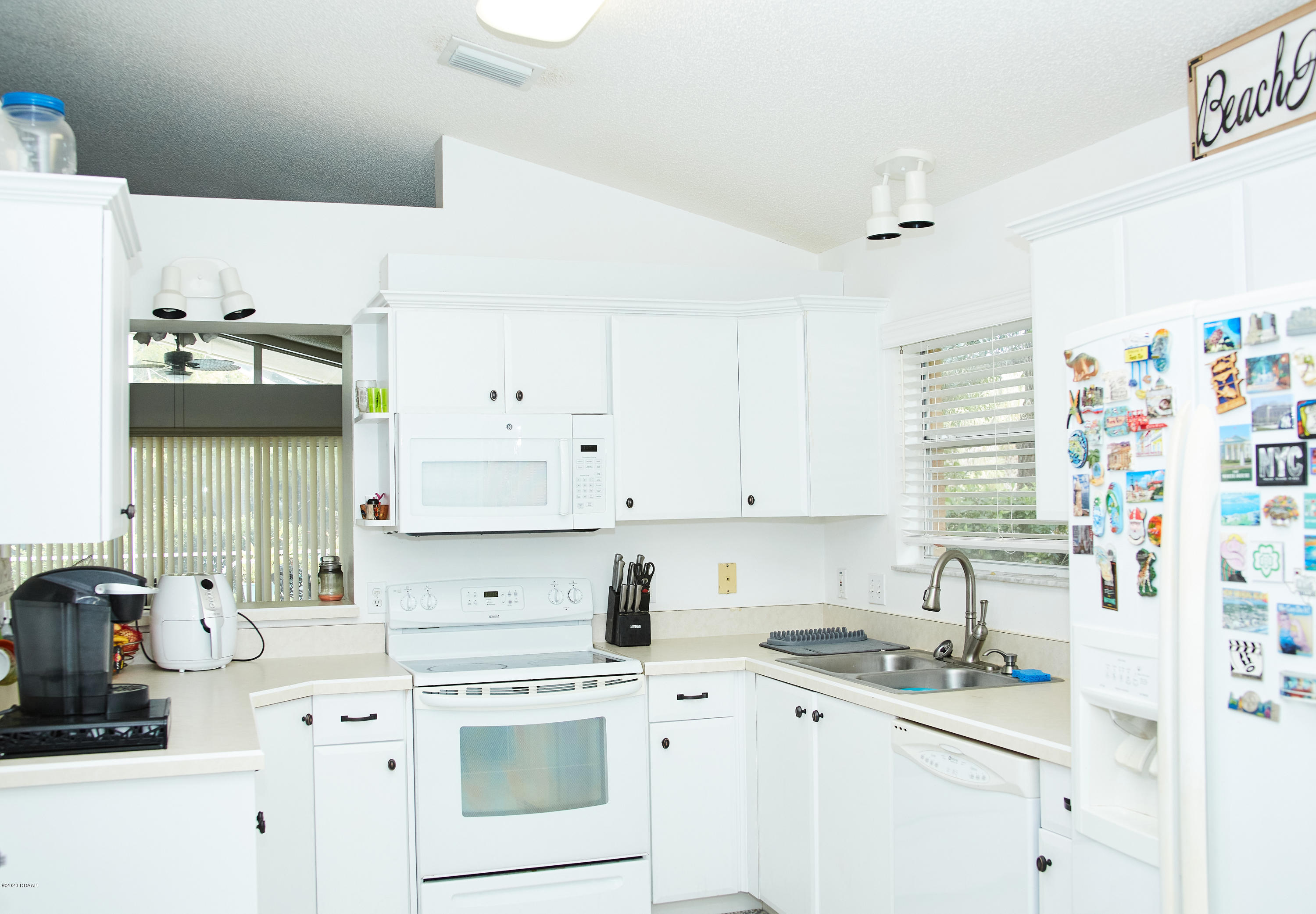 1 Reflections Village Drive Ormond Beach, FL 32174 - Photo 11 of 32 Eat in Kitchen other side