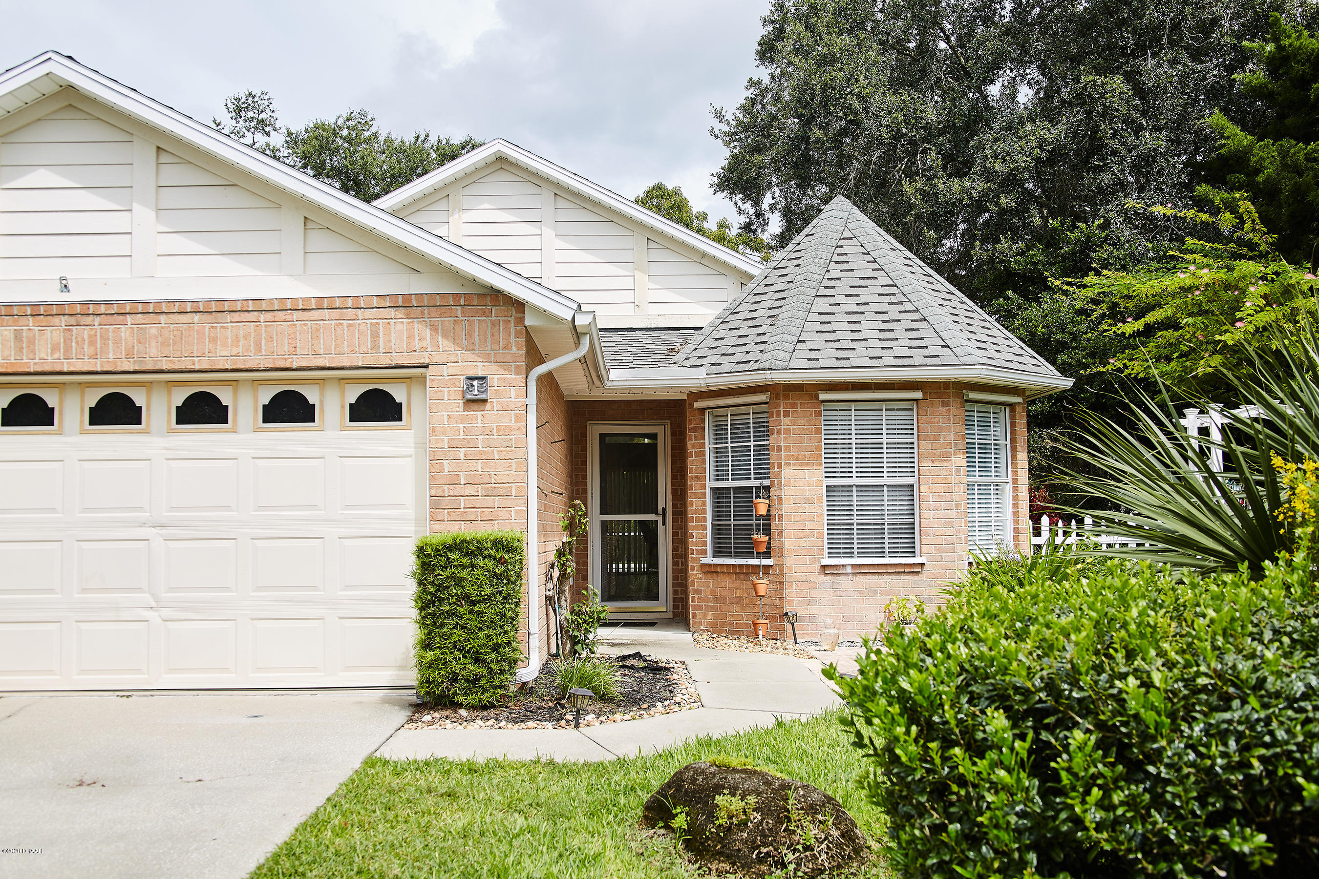 1 Reflections Village Drive Ormond Beach, FL 32174 - Photo 3 of 32 Front of house 2