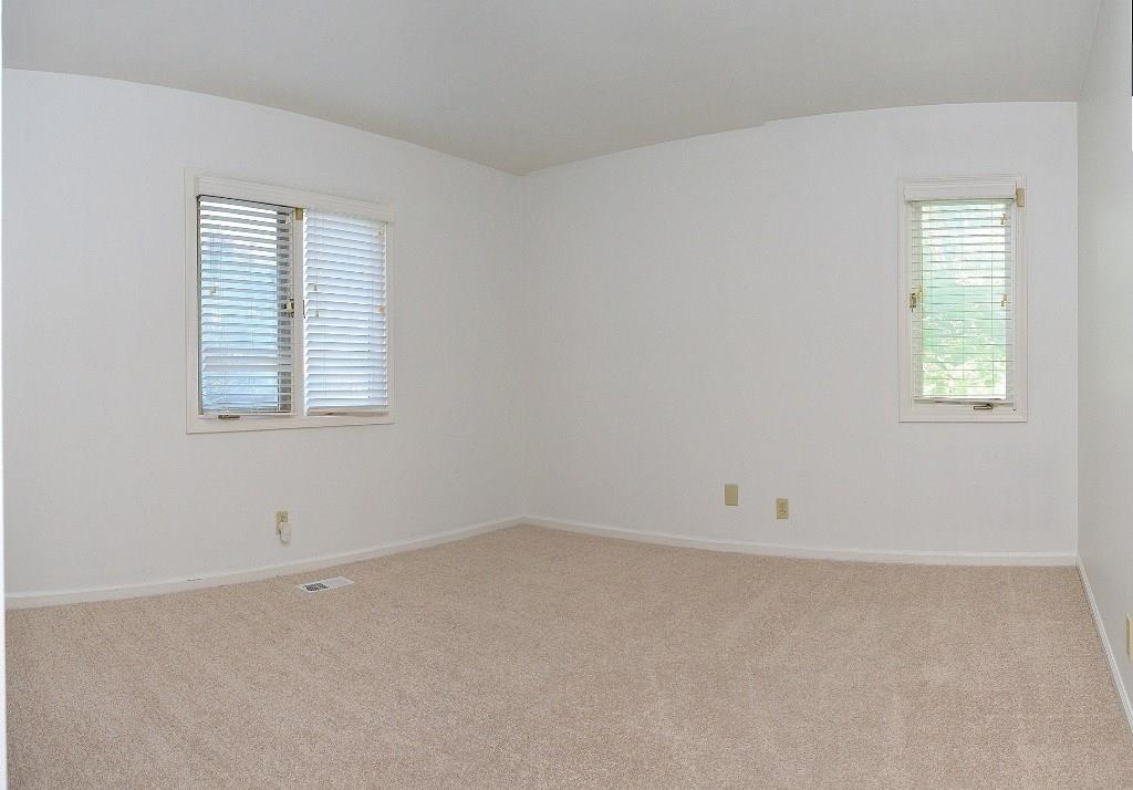 8930 Shagbark Road Indianapolis, IN 46260 - Photo 14 of 27 Gallery Image 14