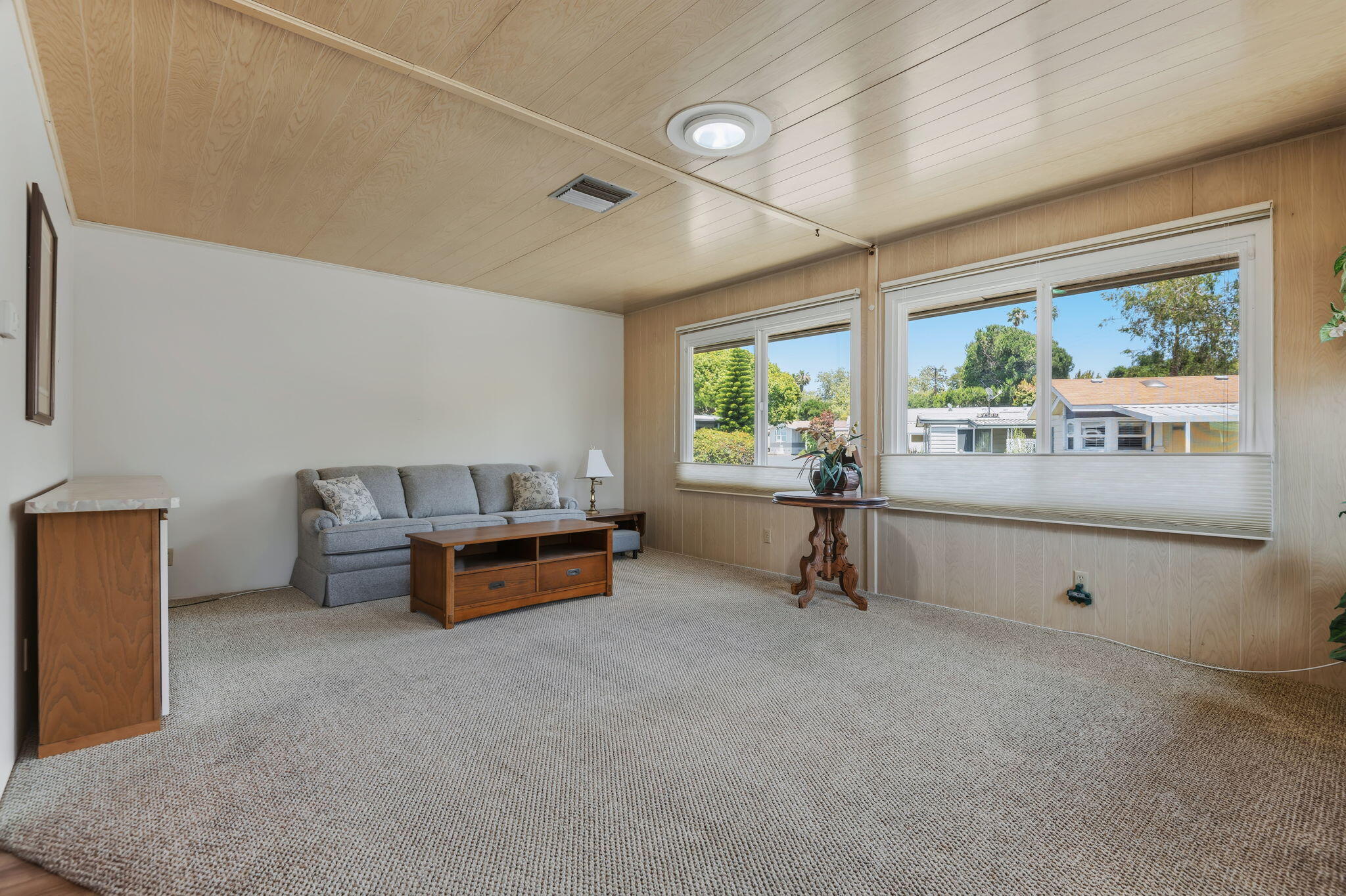 333 Old Mill Road, Unit SPC 140 Santa Barbara, CA 93110 - Photo 5 of 21 05-Living Room