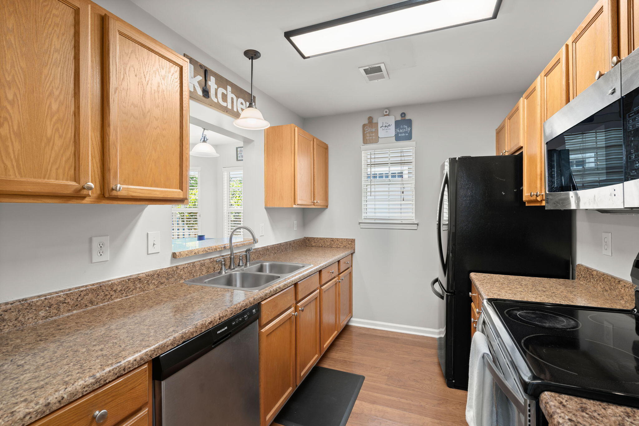 9307 Ayscough Road Summerville, SC 29485 - Photo 5 of 31 5