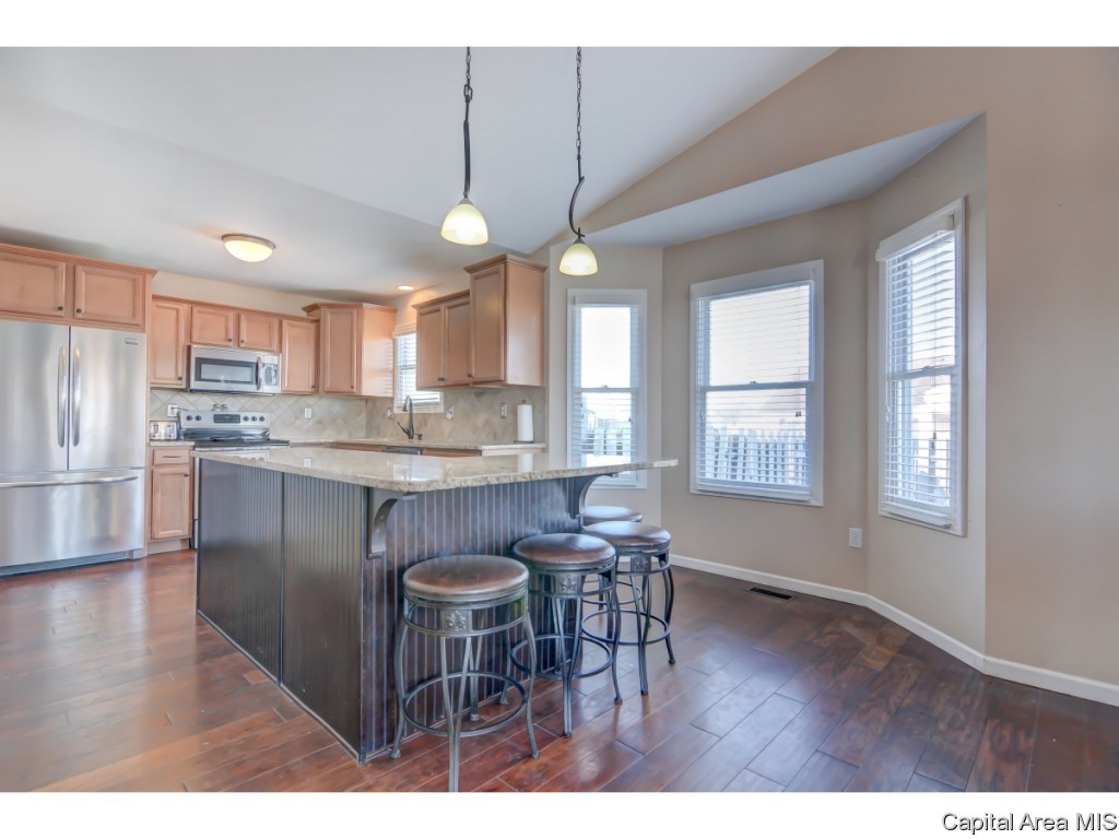 409 Eagle Ridge Drive Chatham, IL 62629 - Photo 13 of 32