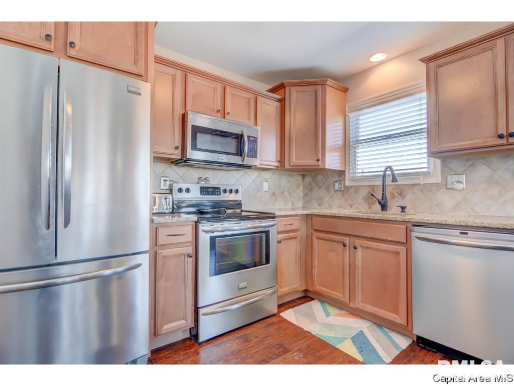 409 Eagle Ridge Drive Chatham, IL 62629 - Photo 16 of 32