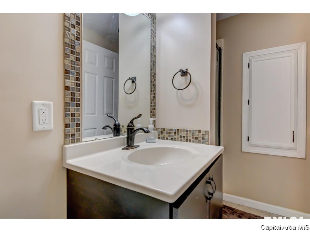 409 Eagle Ridge Drive Chatham, IL 62629 - Photo 30 of 32