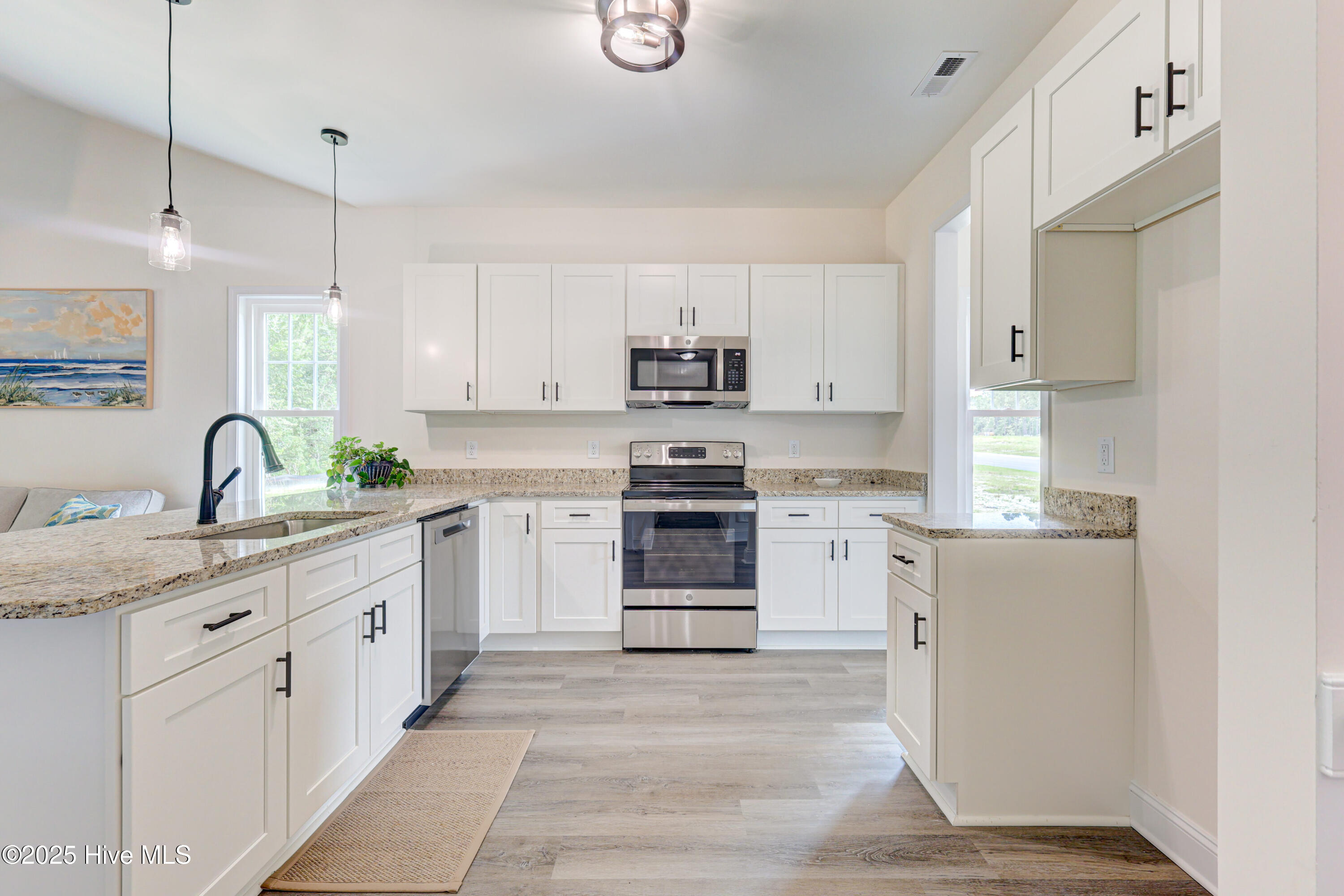 552 Timbercrest Circle Bolivia, NC 28422 - Photo 9 of 39 SIMILAR HOME