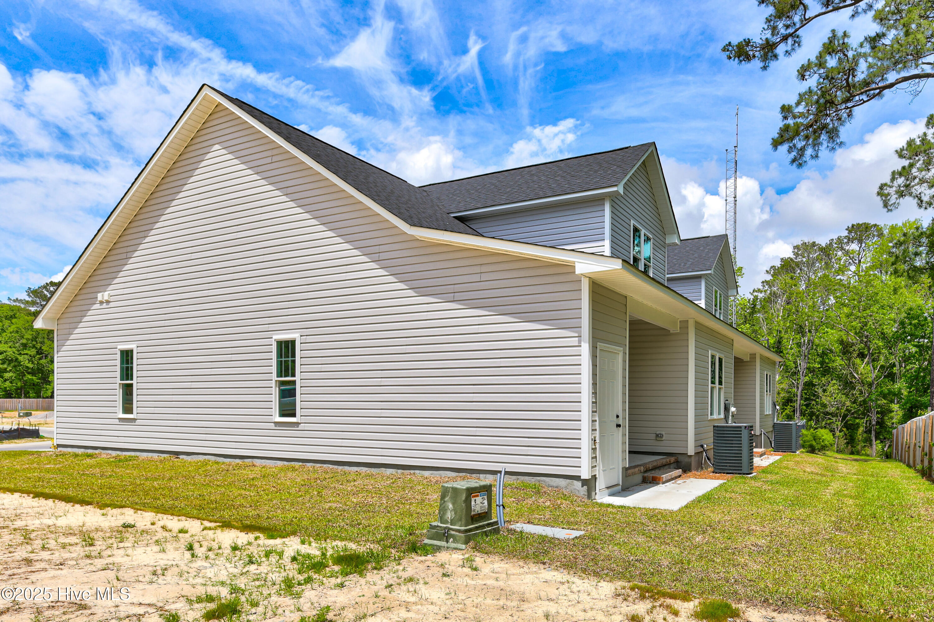 552 Timbercrest Circle Bolivia, NC 28422 - Photo 31 of 39 SIMILAR HOME