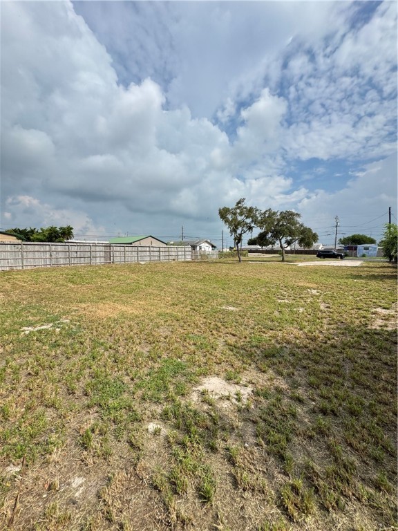 539 Webb Street Corpus Christi, TX 78418 - Photo 5 of 5 a view of an ocean