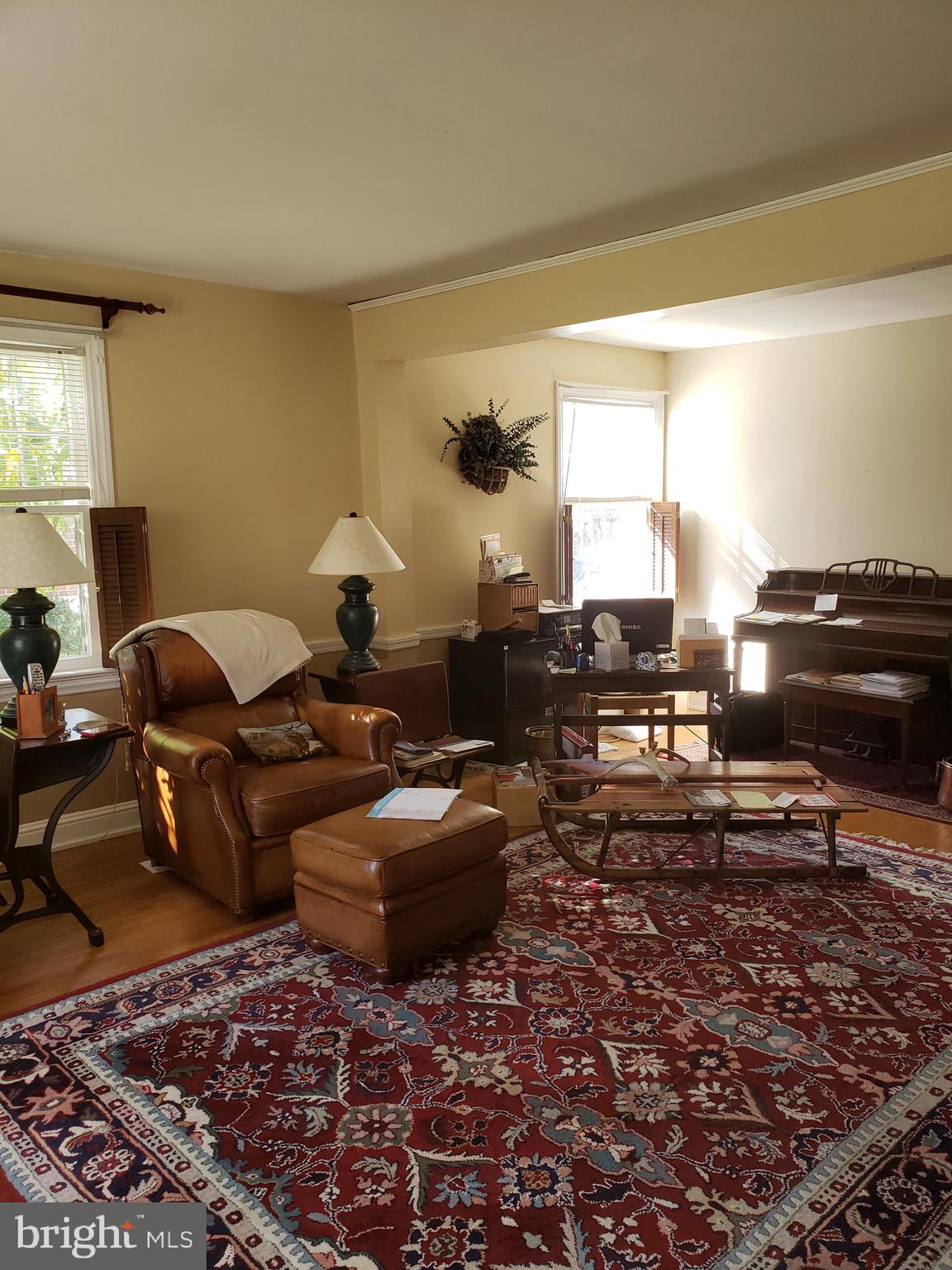 1035 Quarry Hall Road Norristown, PA 19403 - Photo 5 of 38 Living Room