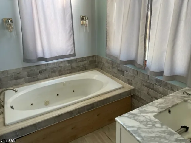 $3,200 | 94 New York Avenue, Lake Hopatcong, NJ 07849