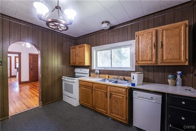 $130,000 | 554 West Main Street, Little Falls, NY 13365