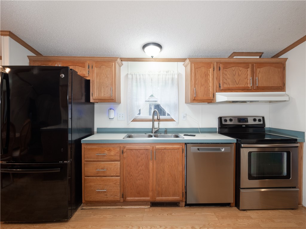 5 Kelly Lane Coventry, RI 02816 - Photo 6 of 30 Gallery Image 6