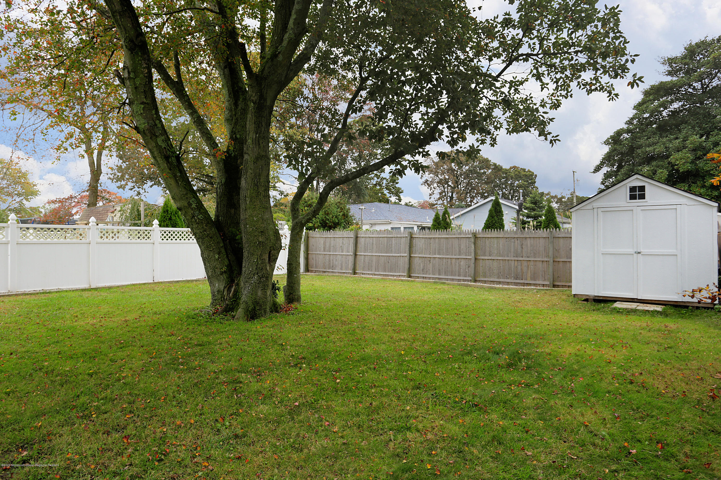 536 George Road Toms River, NJ 08753 - Photo 23 of 27 IMG_6666_67_68_69_70