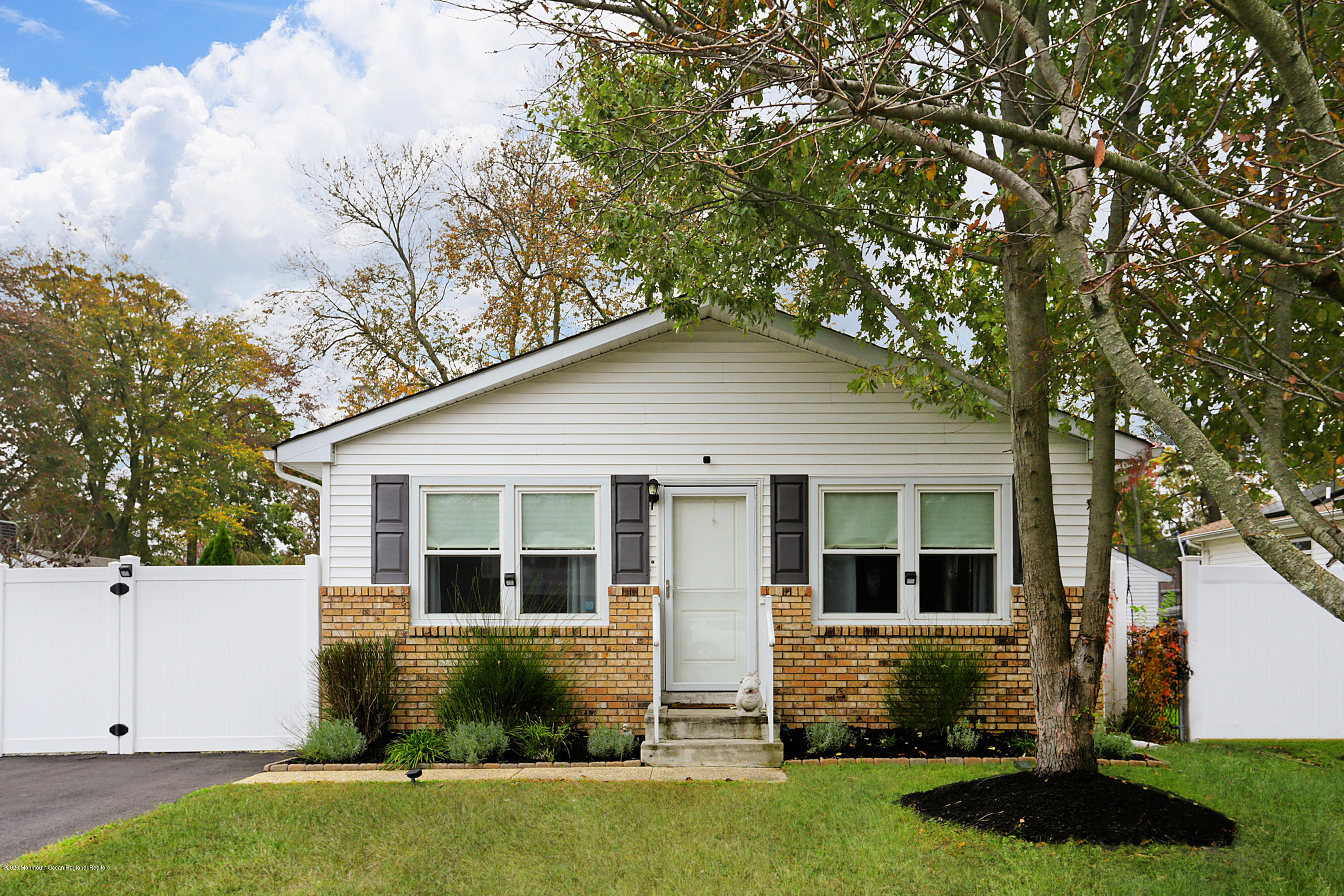 536 George Road Toms River, NJ 08753 - Photo 4 of 27 IMG_6636_37_38_39_40