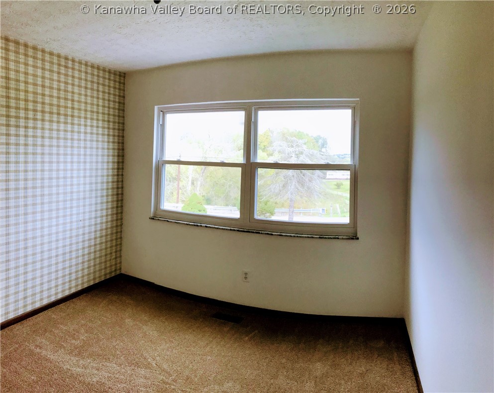 1774 Charleston Road Point Pleasant, WV 25550 - Photo 16 of 30 Gallery Image 16
