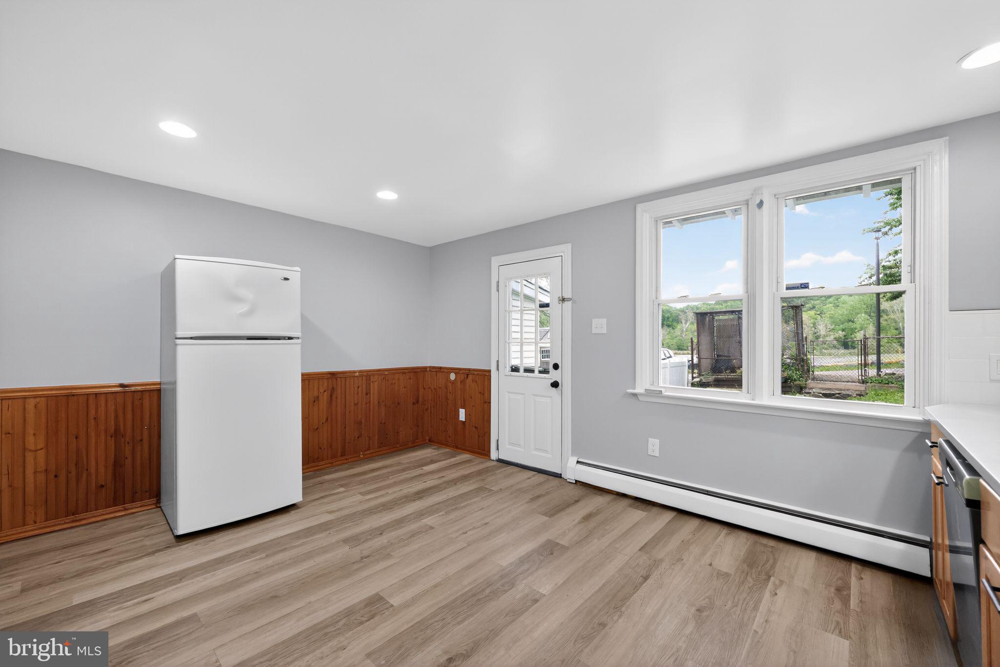 16 Convent Road Aston, PA 19014 - Photo 5 of 15