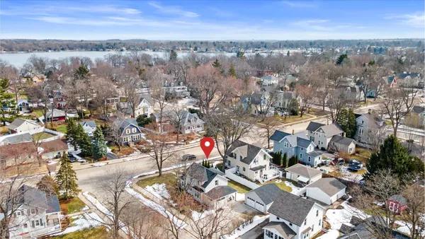 $369,900 | 627 West Wisconsin Avenue, Oconomowoc, WI 53066