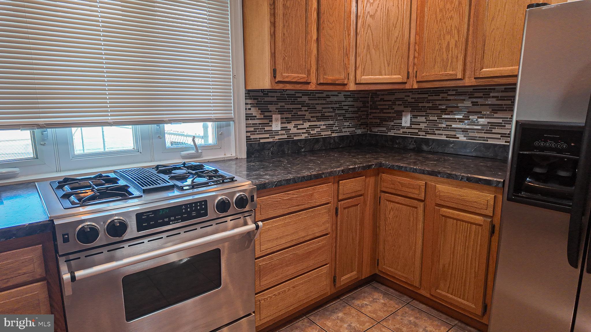 9316 Academy Road Philadelphia, PA 19114 - Photo 6 of 33 Gallery Image 6