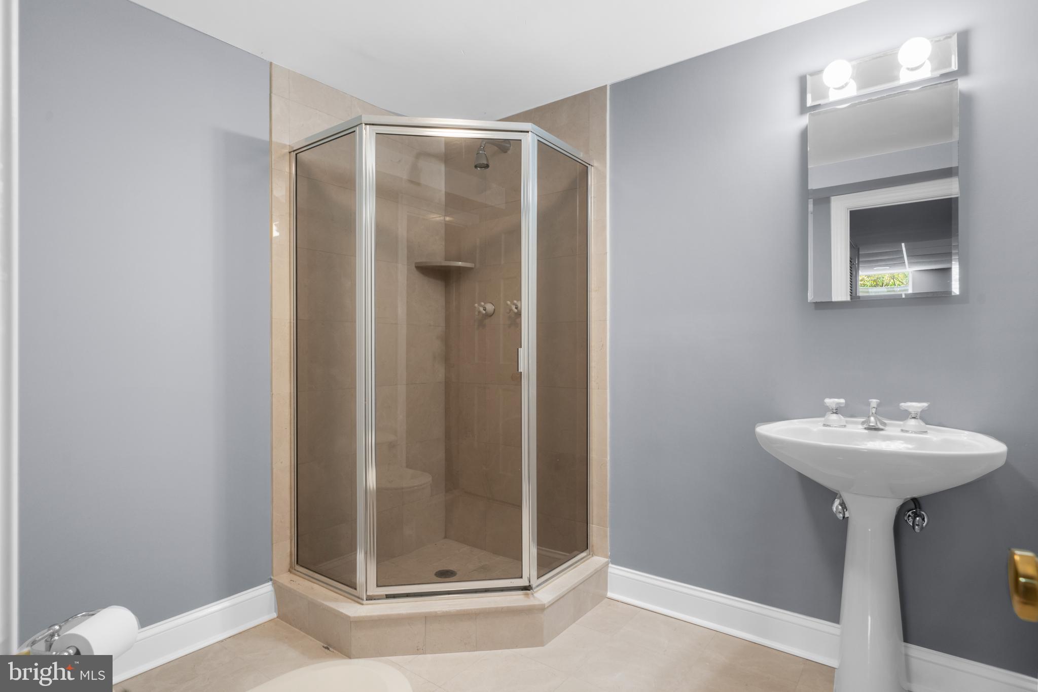 437 Inveraray Villanova, PA 19085 - Photo 26 of 33