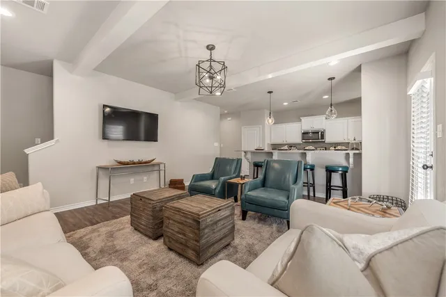 $2,580 | 3436 Summerway Drive, College Station, TX 77845