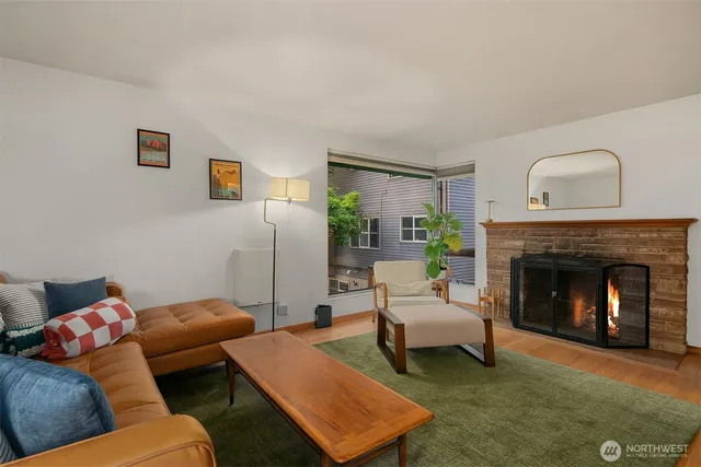 $1,250,000 | 921 North 85th Street, Seattle, WA 98103