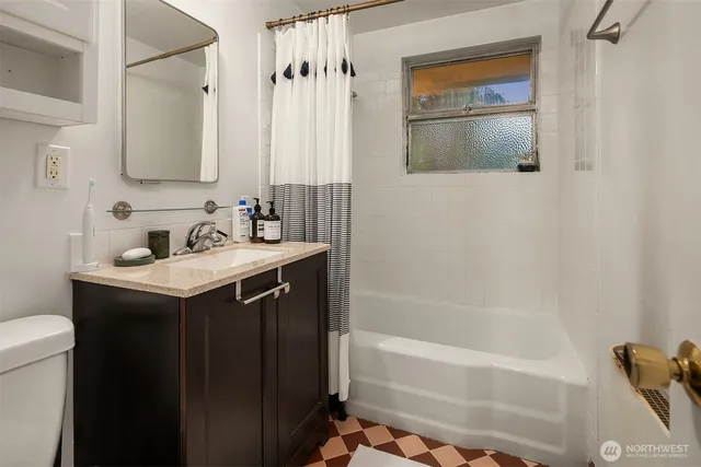 $1,250,000 | 921 North 85th Street, Seattle, WA 98103