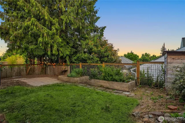 $1,250,000 | 921 North 85th Street, Seattle, WA 98103