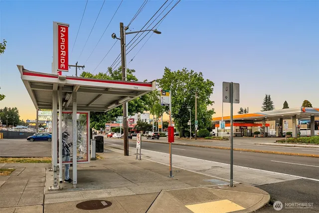 $1,250,000 | 921 North 85th Street, Seattle, WA 98103