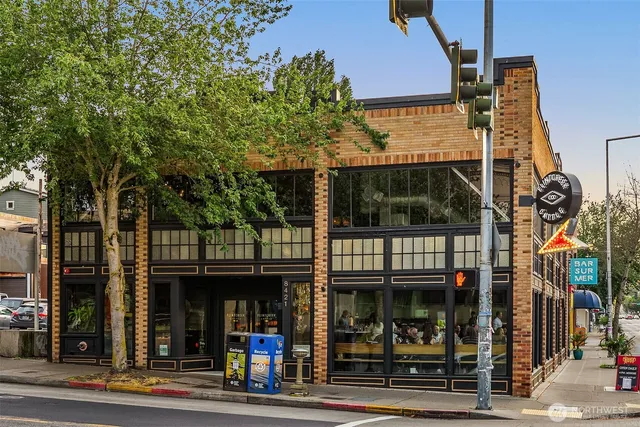 $1,250,000 | 921 North 85th Street, Seattle, WA 98103