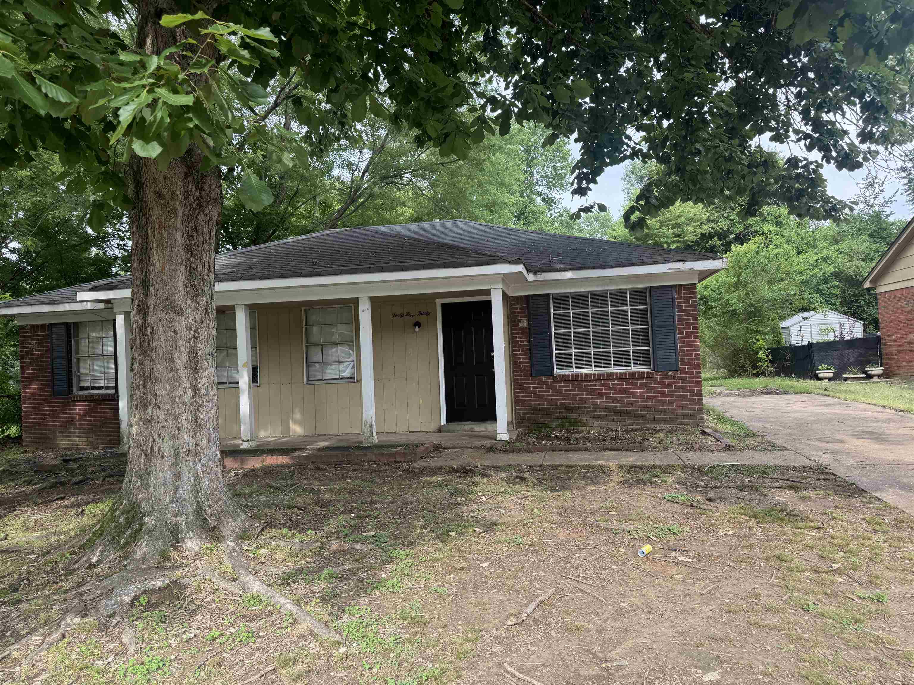 4530 Spring Valley Drive Memphis, TN 38128 - Photo 1 of 15