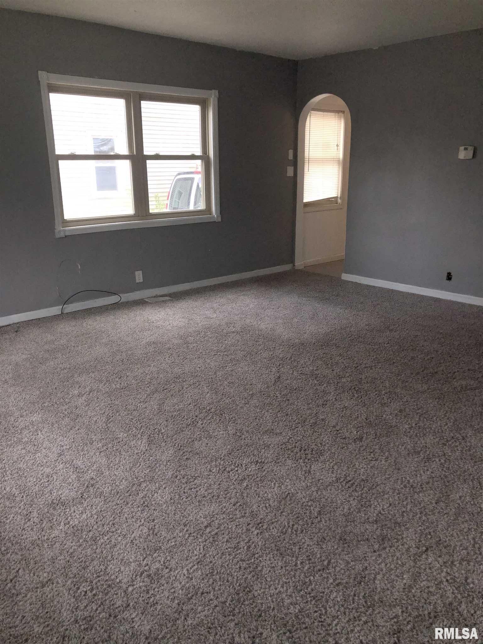 2911 South Walnut Street Springfield, IL 62704 - Photo 10 of 16 Gallery Image 10