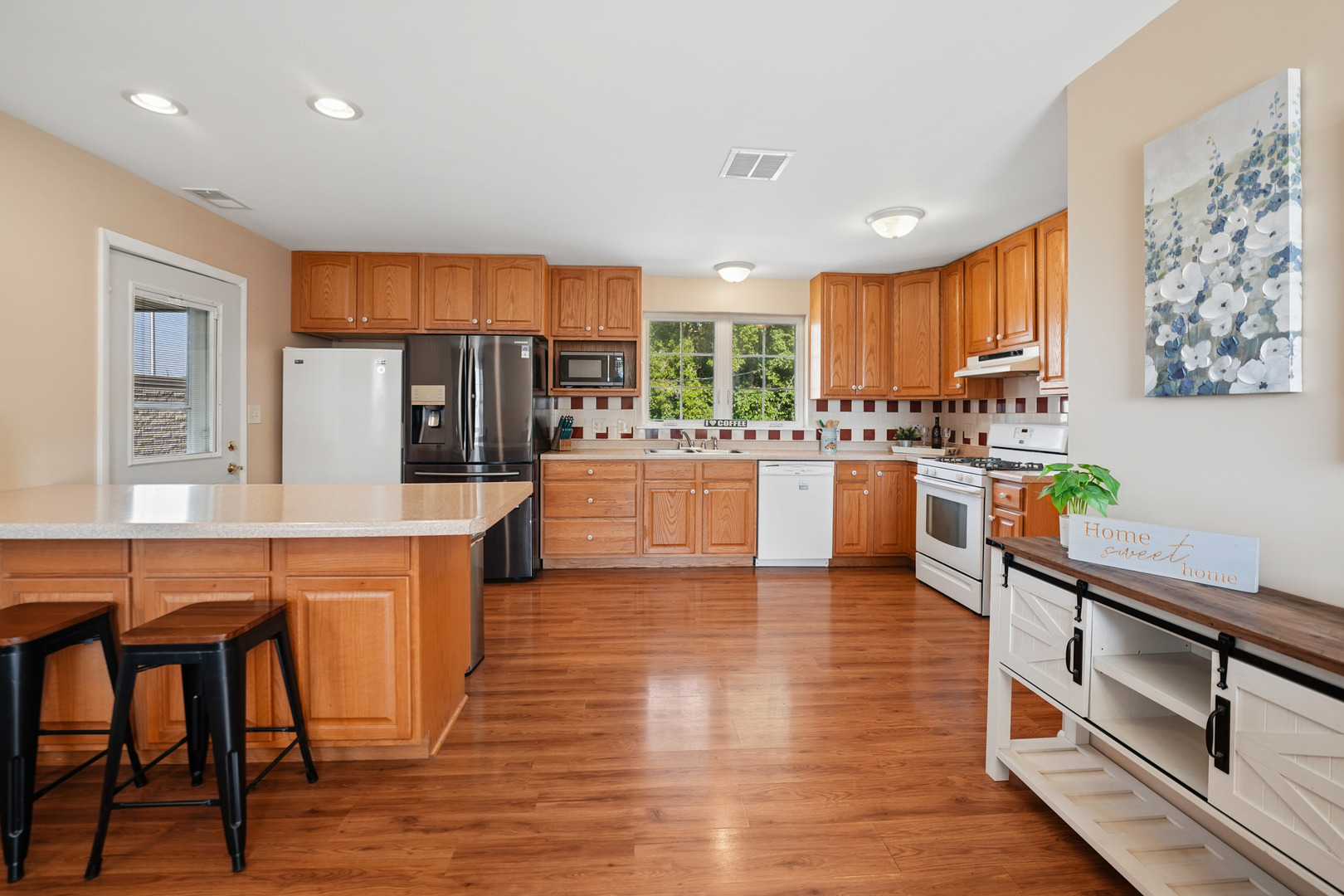 7334 Maridon Road Countryside, IL 60525 - Photo 7 of 25