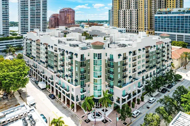 $690,000 | 600 South Dixie Highway, Unit 629, West Palm Beach, FL 33401