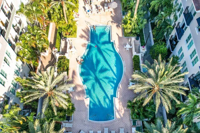 $690,000 | 600 South Dixie Highway, Unit 629, West Palm Beach, FL 33401