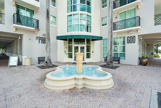 $690,000 | 600 South Dixie Highway, Unit 629, West Palm Beach, FL 33401