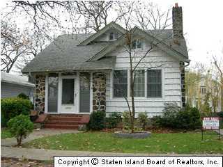 16 Edgewood Road Staten Island, NY 10308 - Photo 1 of 1 Primary Photo
