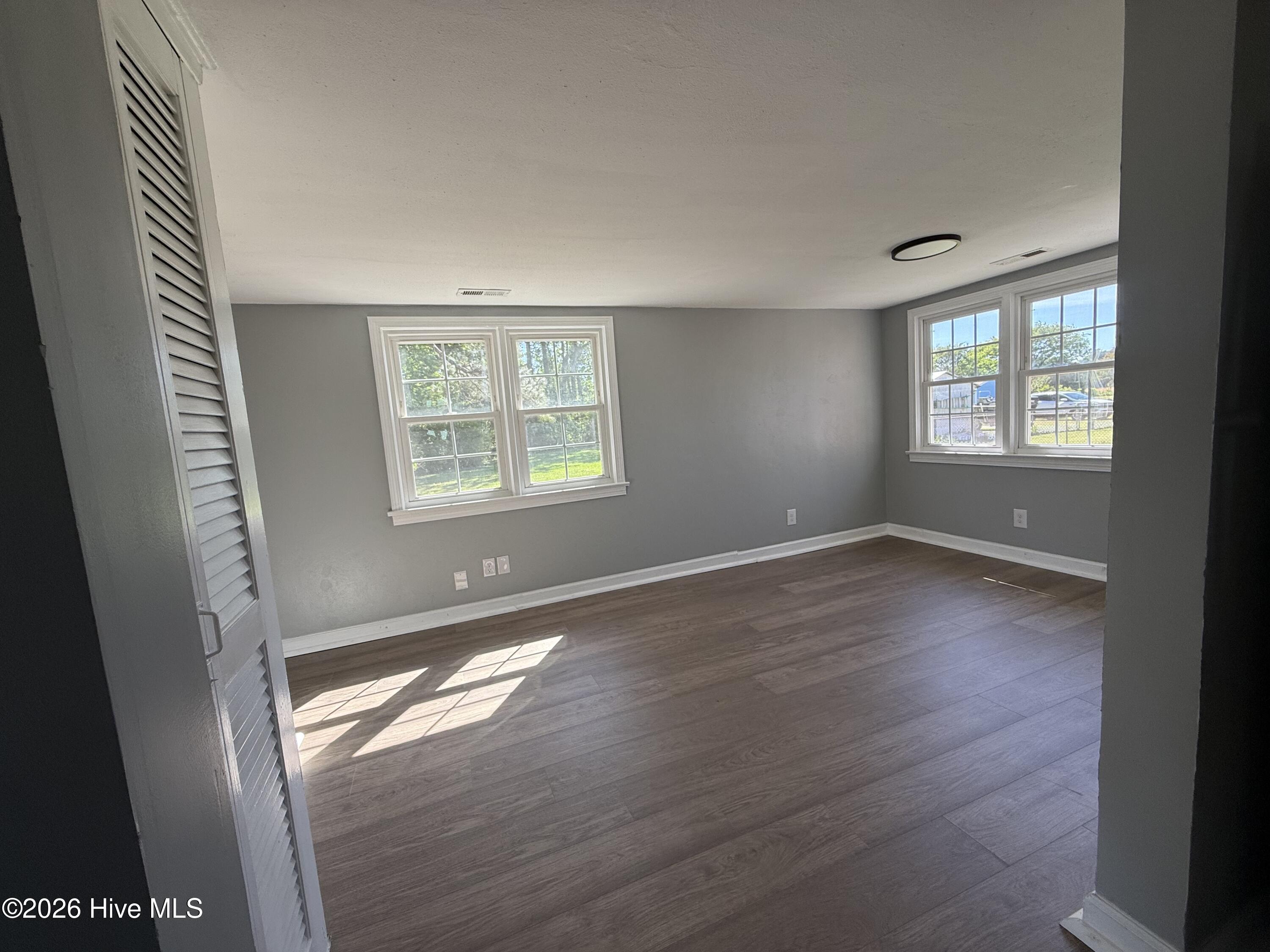 213 Country Club Road Camden, NC 27921 - Photo 5 of 21 Dining