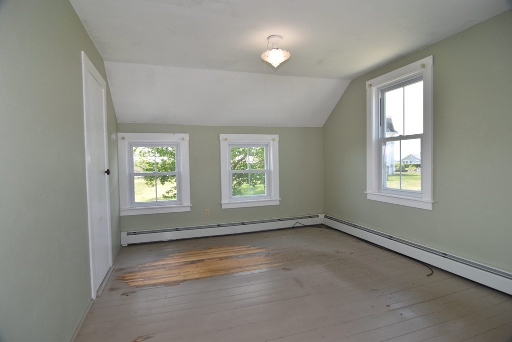 212 Howland Road Westport, MA 02790 - Photo 25 of 39 Gallery Image 25