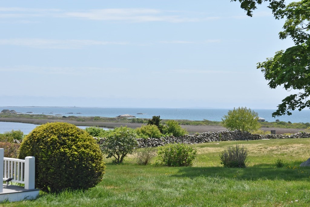 212 Howland Road Westport, MA 02790 - Photo 7 of 39 Gallery Image 7