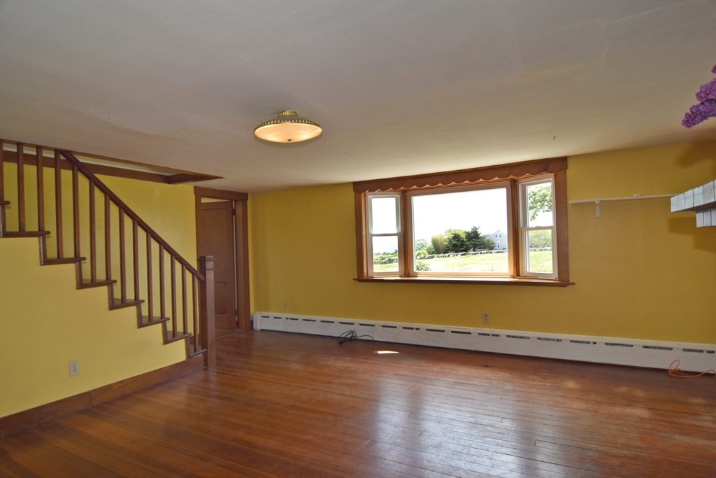 212 Howland Road Westport, MA 02790 - Photo 9 of 39 Gallery Image 9