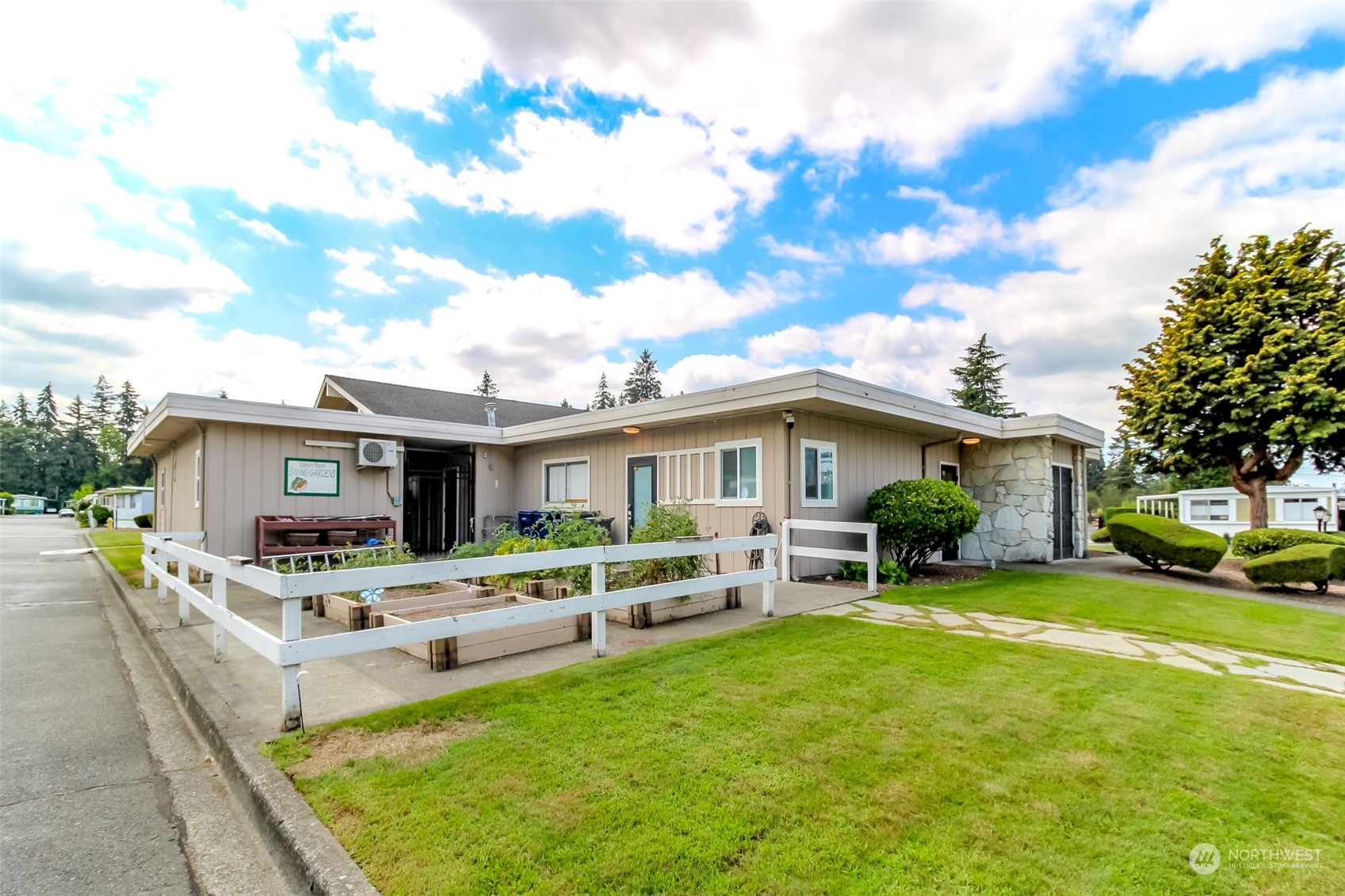 2302 R Street Southeast, Unit 61 Auburn, WA 98002 - Photo 28 of 32 Gallery Image 28