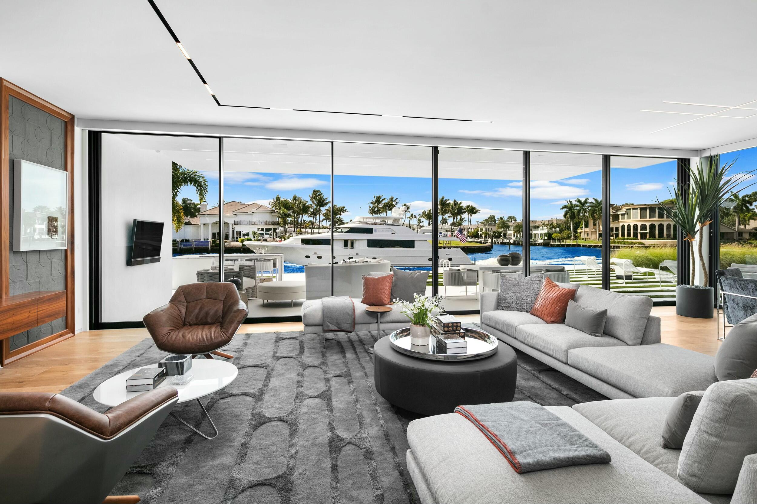 2633 Spanish River Road Boca Raton, FL 33432 - Photo 37 of 66 Family room