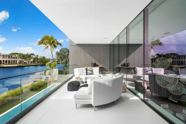 $29,995,000 | 2633 Spanish River Road, Boca Raton, FL 33432