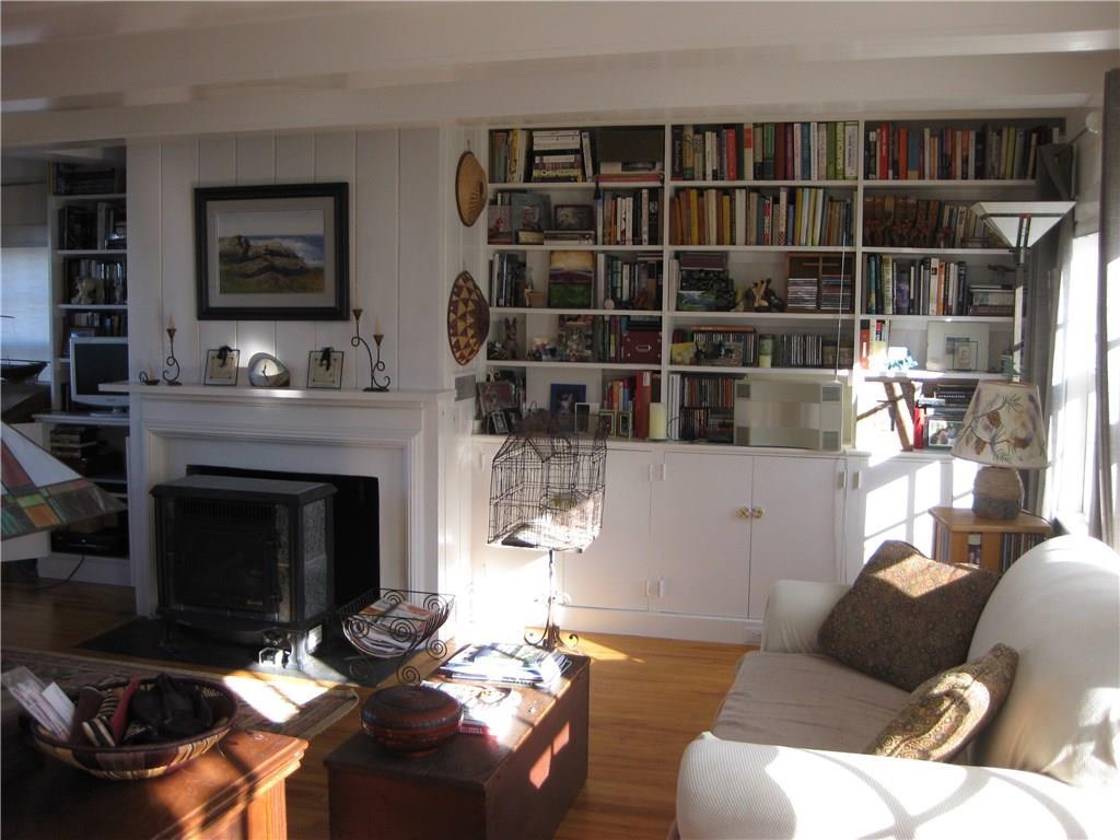 140 Wadsworth Cove Road Castine, ME 04421 - Photo 12 of 35 Living room.