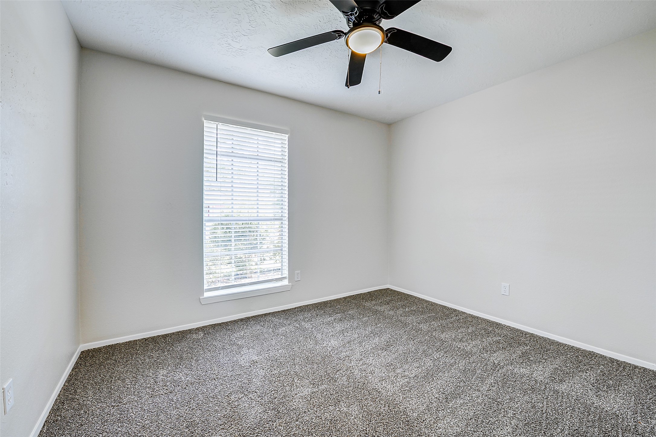 9842 Shell Rock Road La Porte, TX 77571 - Photo 11 of 27
