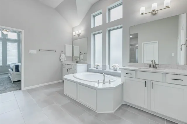 $599,000 | 2806 Kingly Pne Trail, Conroe, TX 77385