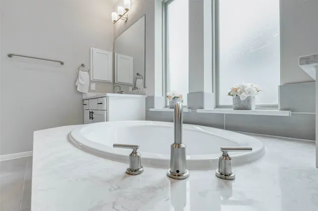 $599,000 | 2806 Kingly Pne Trail, Conroe, TX 77385