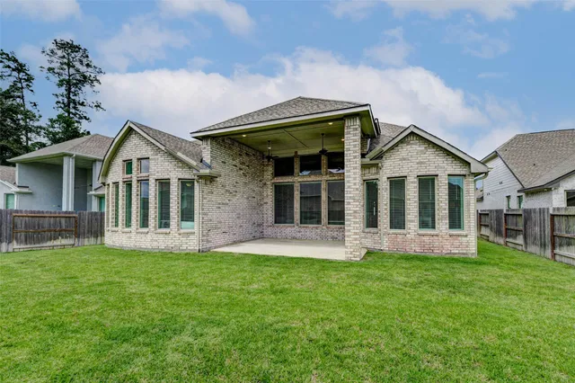 $599,000 | 2806 Kingly Pne Trail, Conroe, TX 77385