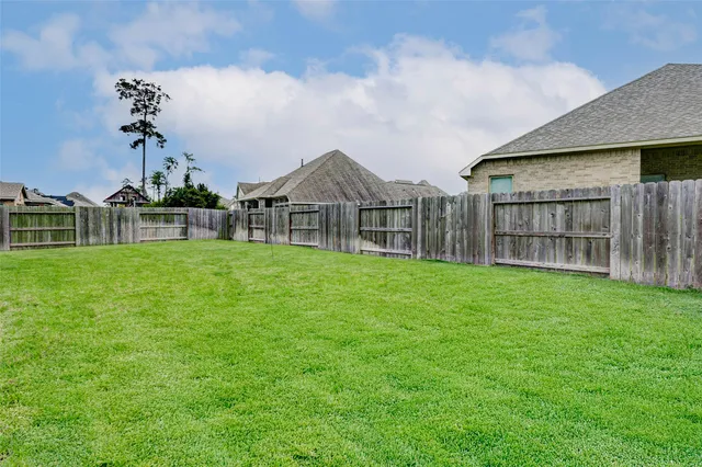$599,000 | 2806 Kingly Pne Trail, Conroe, TX 77385